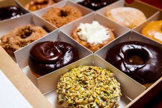 Do-Rite Donuts & Chicken West Loop